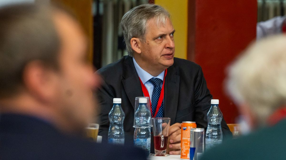 Po fiasku s komunisty chce SOCDEM restart. Vrátit se mohou osvědčená jména